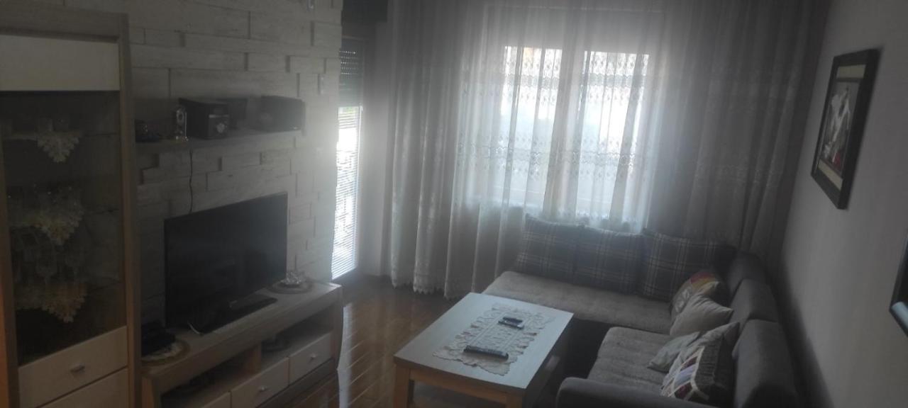 Apartman Tanya Daire Podgoriçe Dış mekan fotoğraf